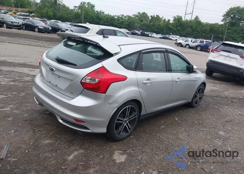 2013 Ford Focus Se from USA, damaged, VIN 1FADP3K24DL146697